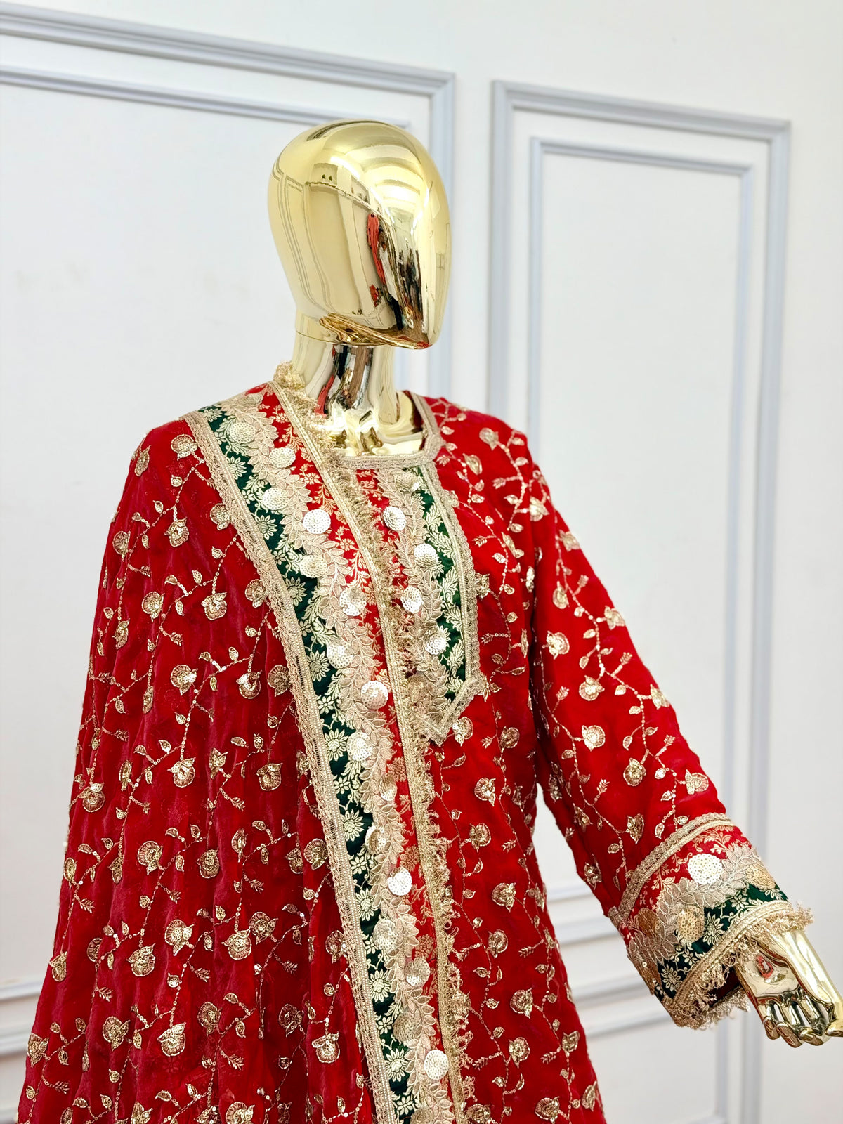 CINOBER SHADE RAMPURI GHARARA