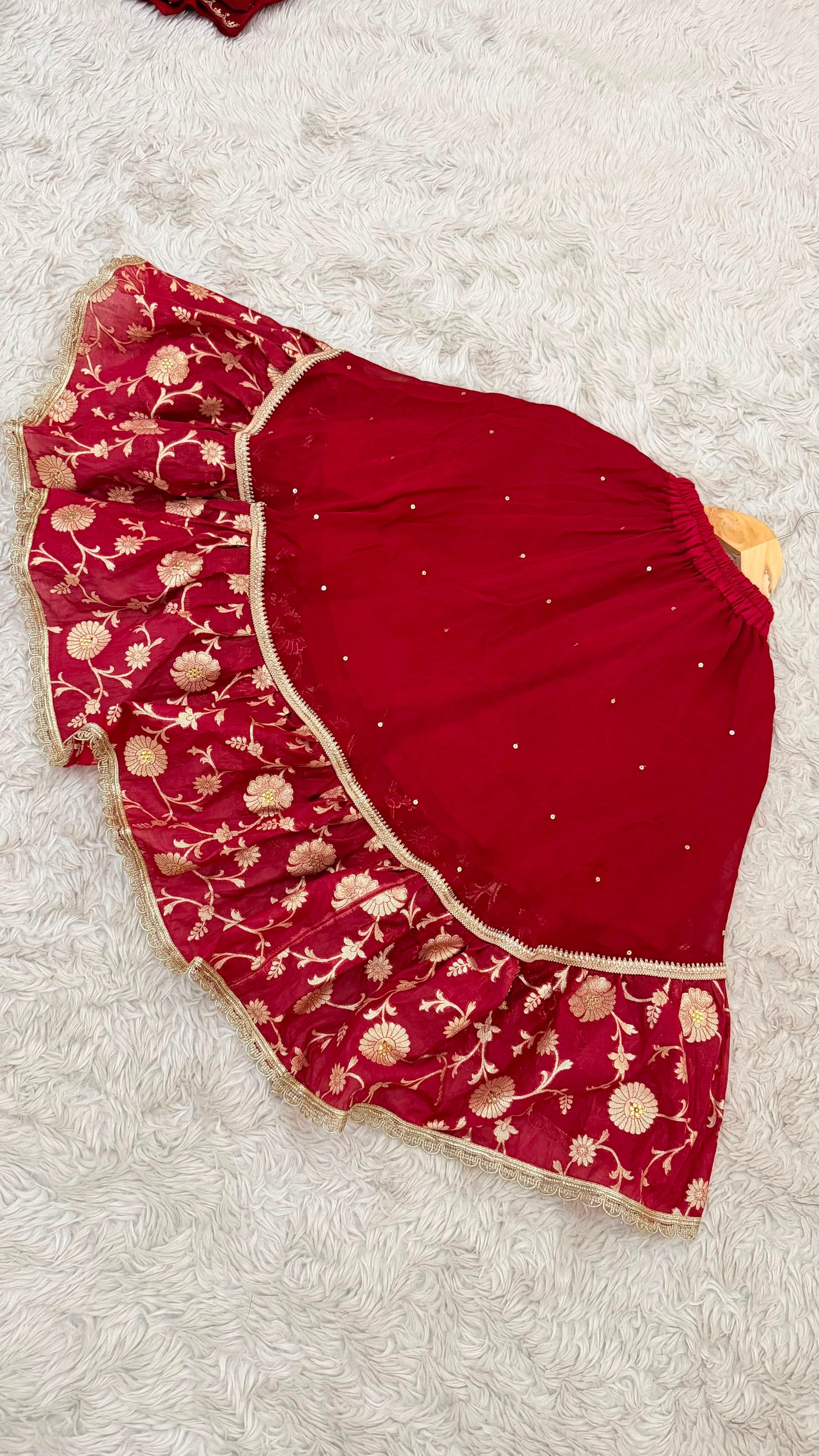 MAROON FARSHI OUTFIT