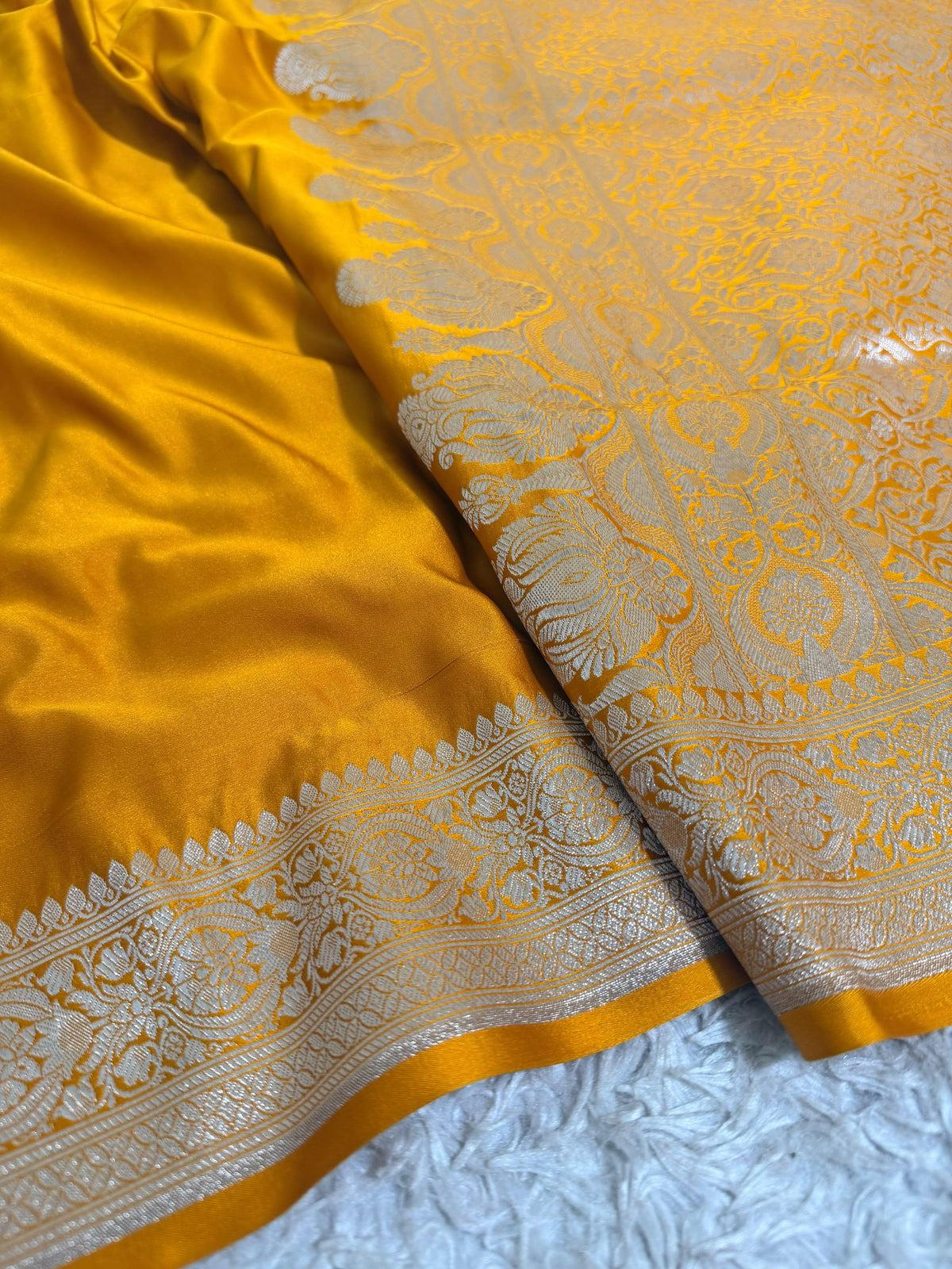 MUSTARD COLOR UNADORN SAREE