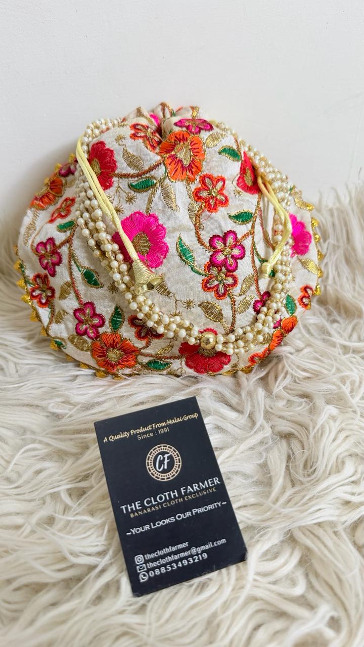 WHITE COLOR EMBROIDED BANARASI POTLI
