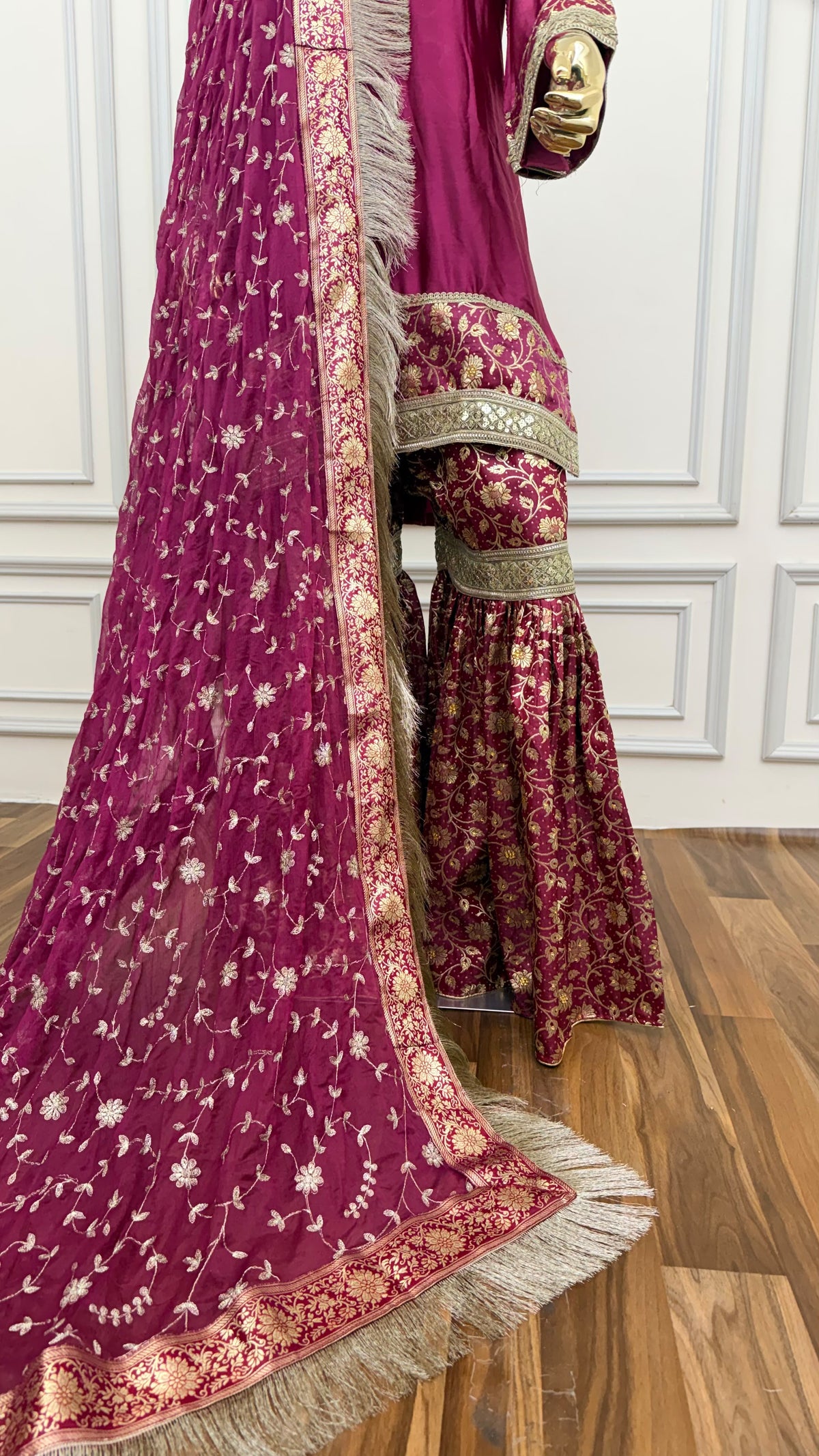 PYAJI KIMKHAB GHARARA