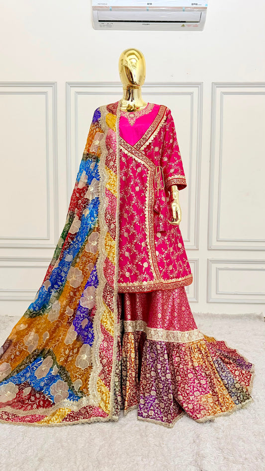 ANGRAKHA BASED FARSHI OUTFIT