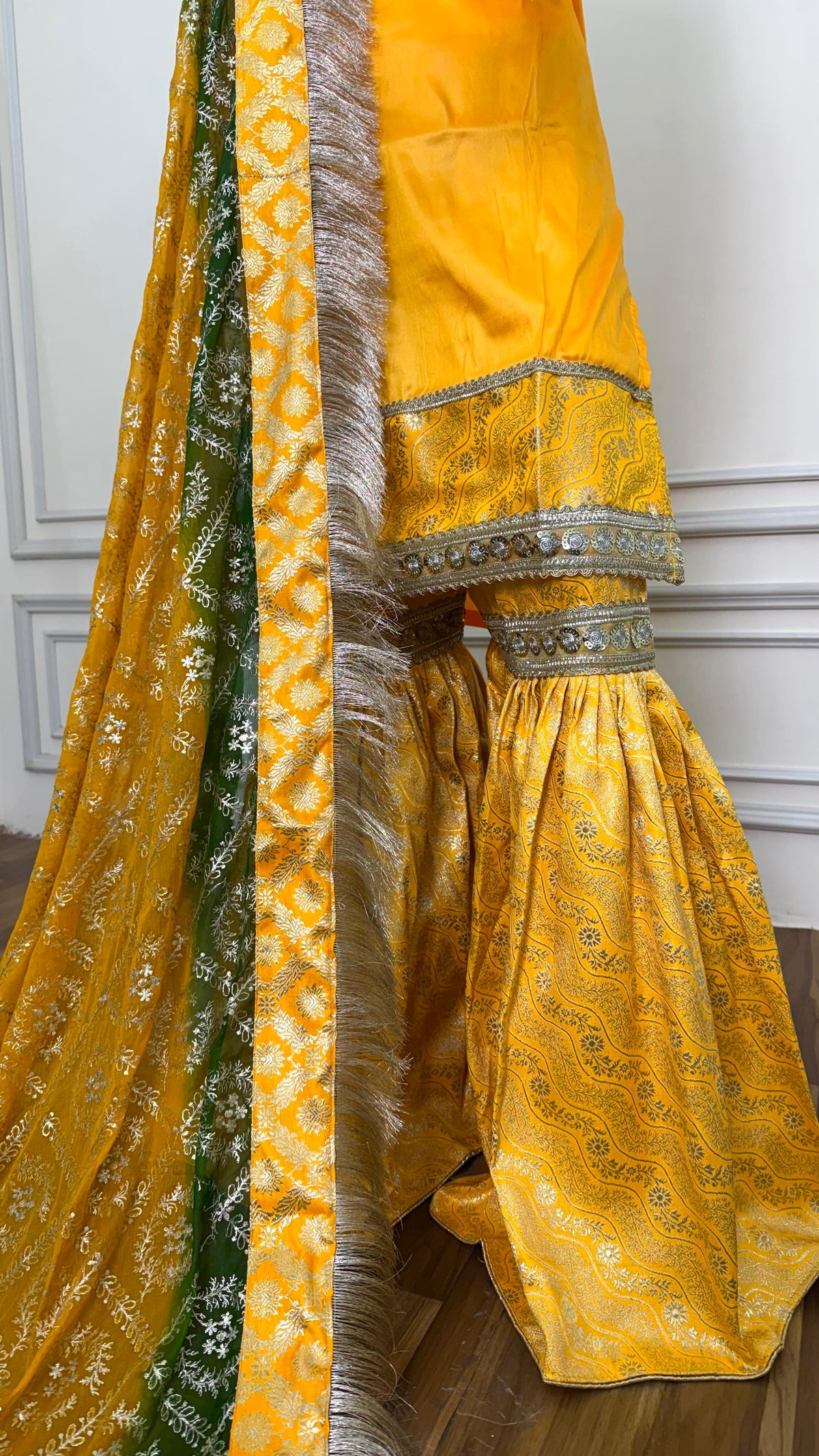 HALDI /MEHANDI SPECIAL GHARARA