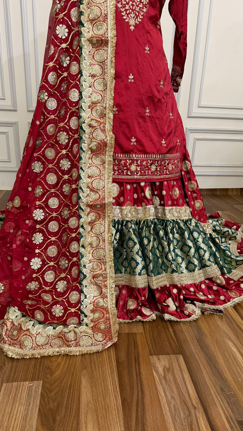 Blood maroon and green contrast farshi