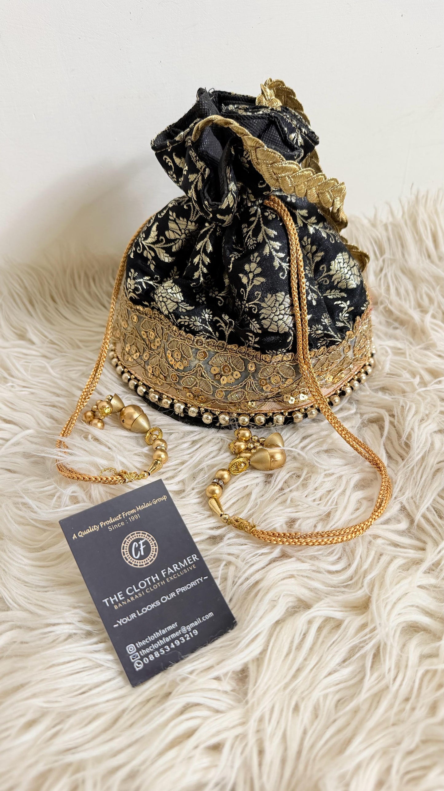 BLACK COLOR BANARASI KIMKHAB POTLI