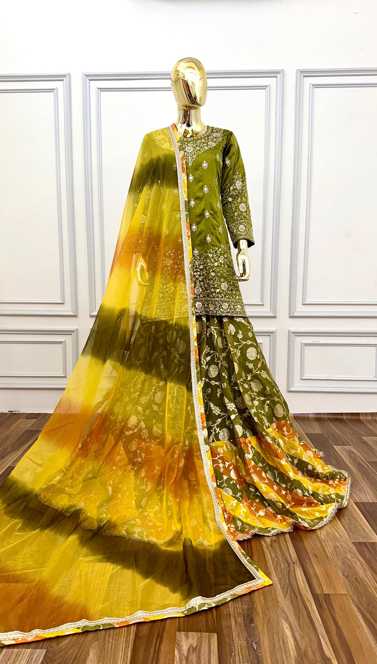 CHATAPATI FARSHI LAHENGA