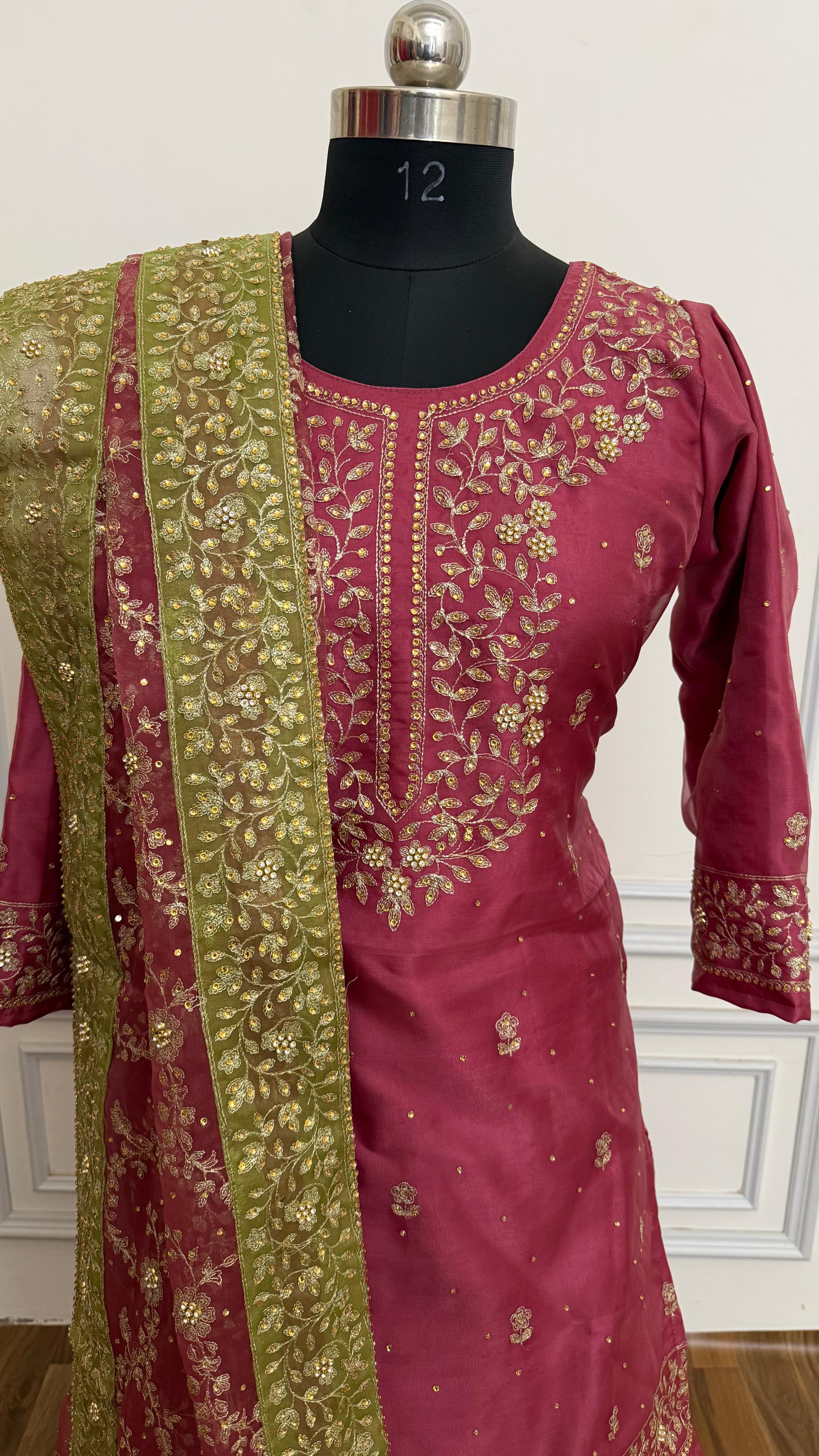 DARK ORCHID PISTA COLOR GHARARA