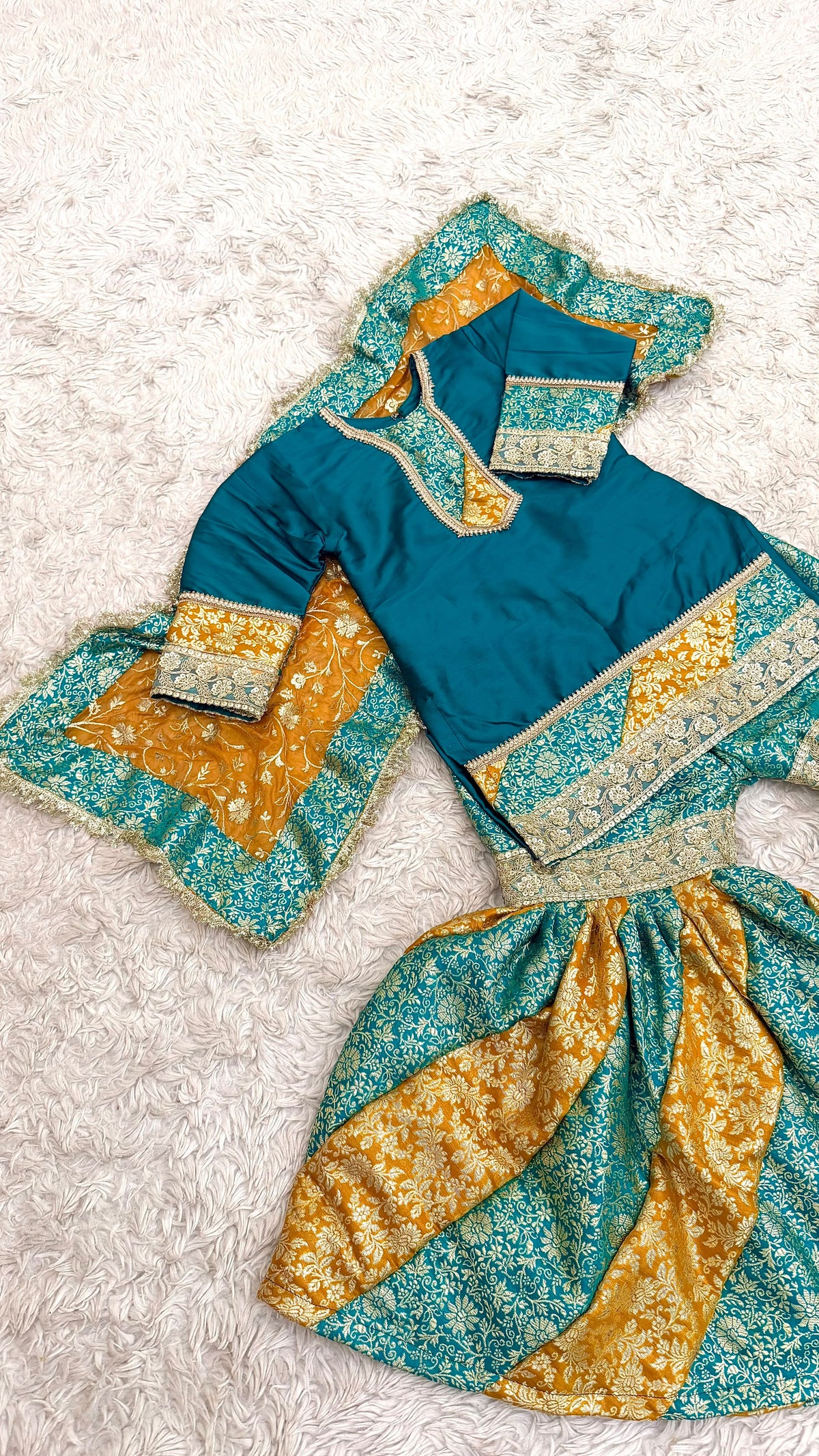 PASTLE RAMA CONTRAST MOTHER DAUGHTER COMBO GHARARA