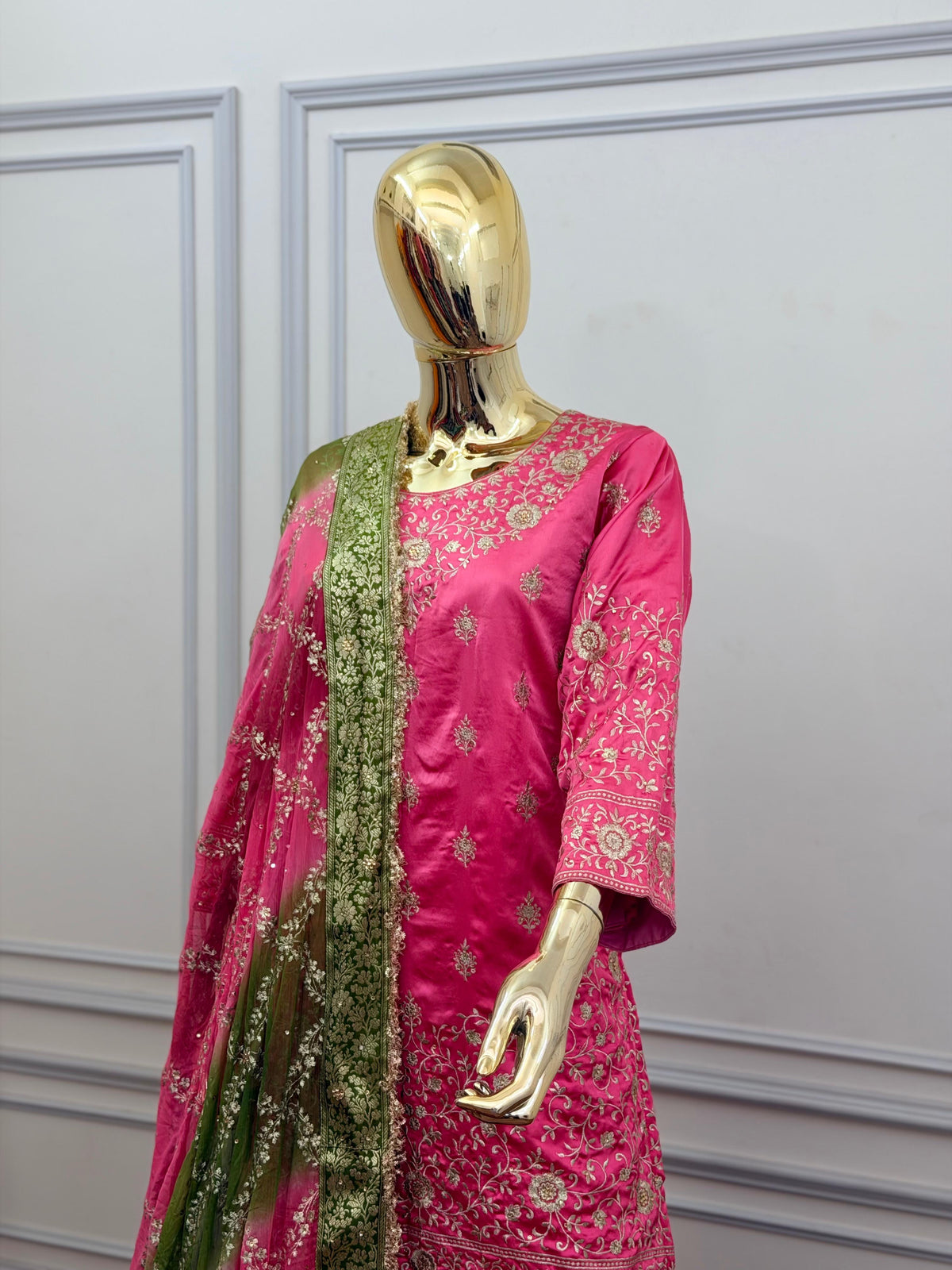 BANARASI CHATAPATI GHARARA