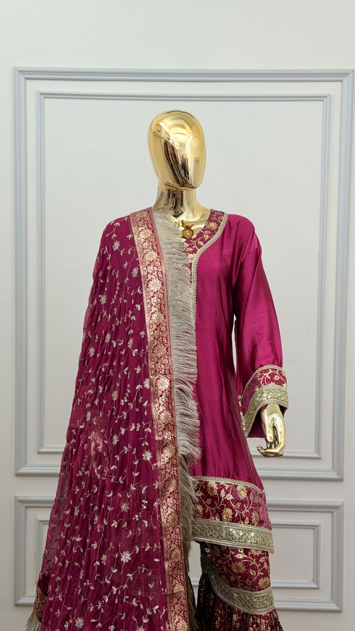 PYAJI KIMKHAB GHARARA