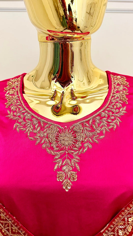 ANGRAKHA BASED FARSHI OUTFIT