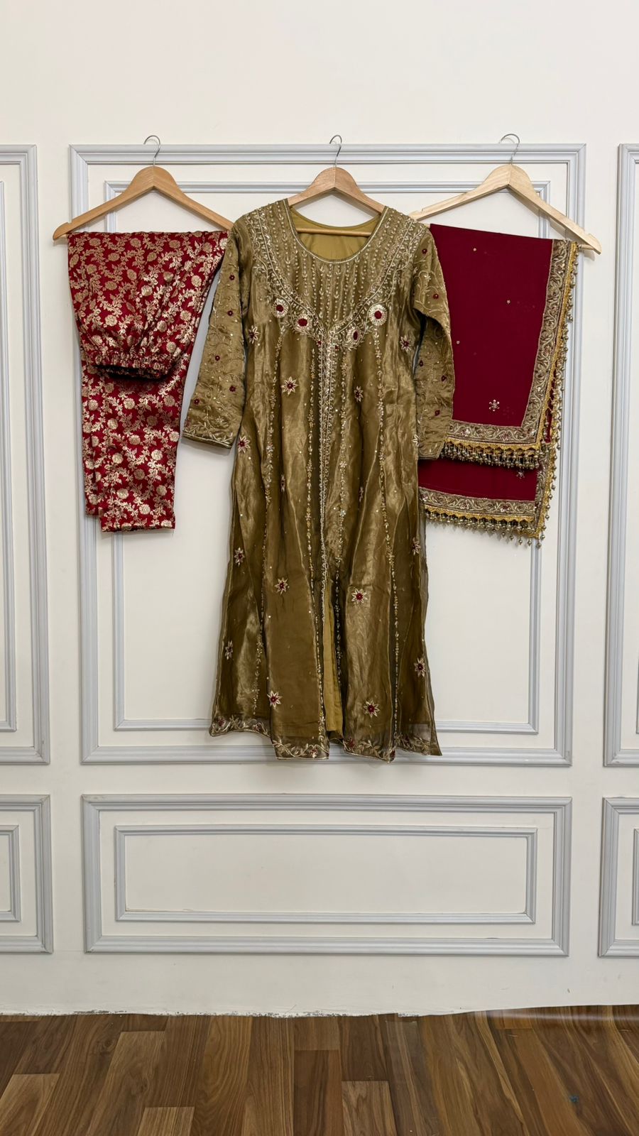 NOOR-E-ZARI