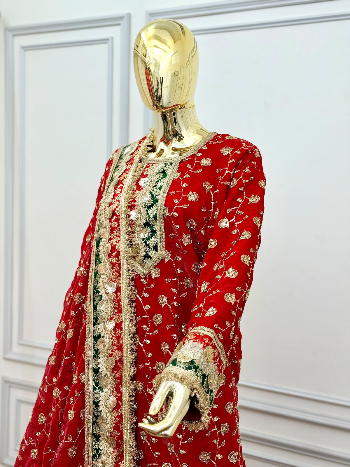 CINOBER SHADE RAMPURI GHARARA