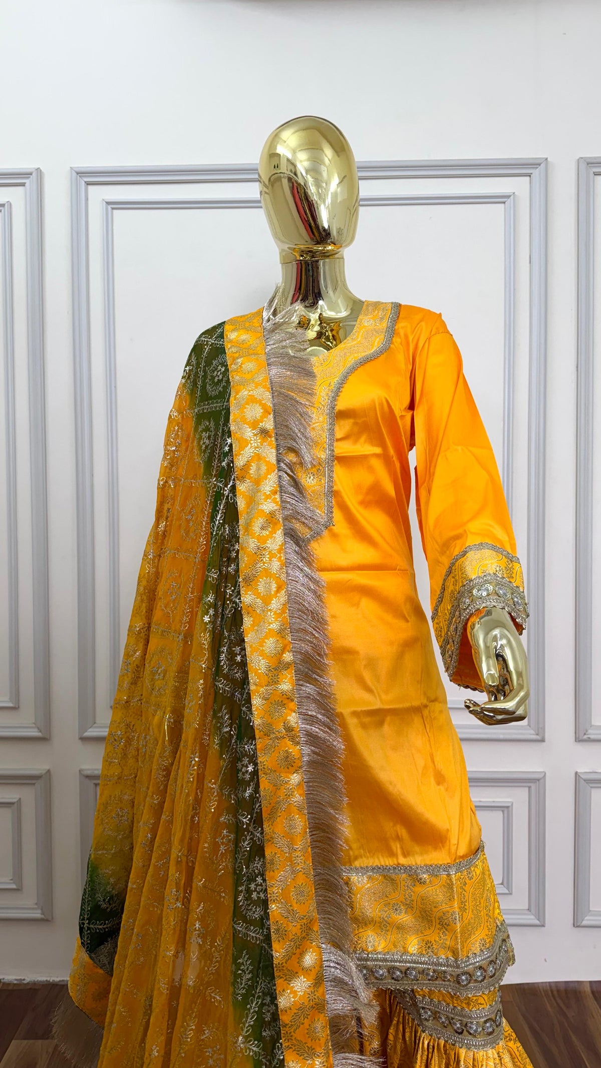 HALDI /MEHANDI SPECIAL GHARARA