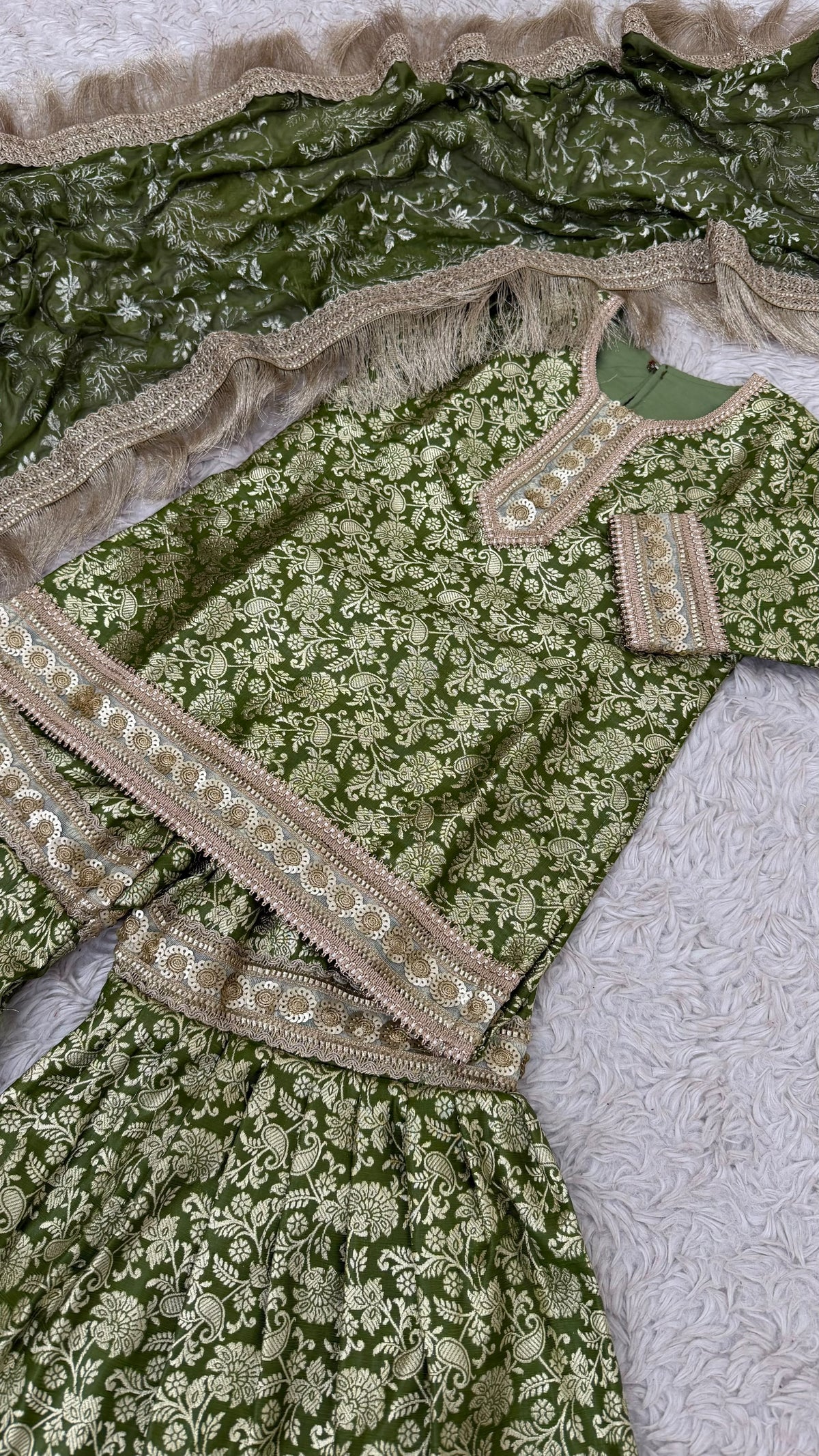 MEHENDI BANARASI TOP GHARARA
