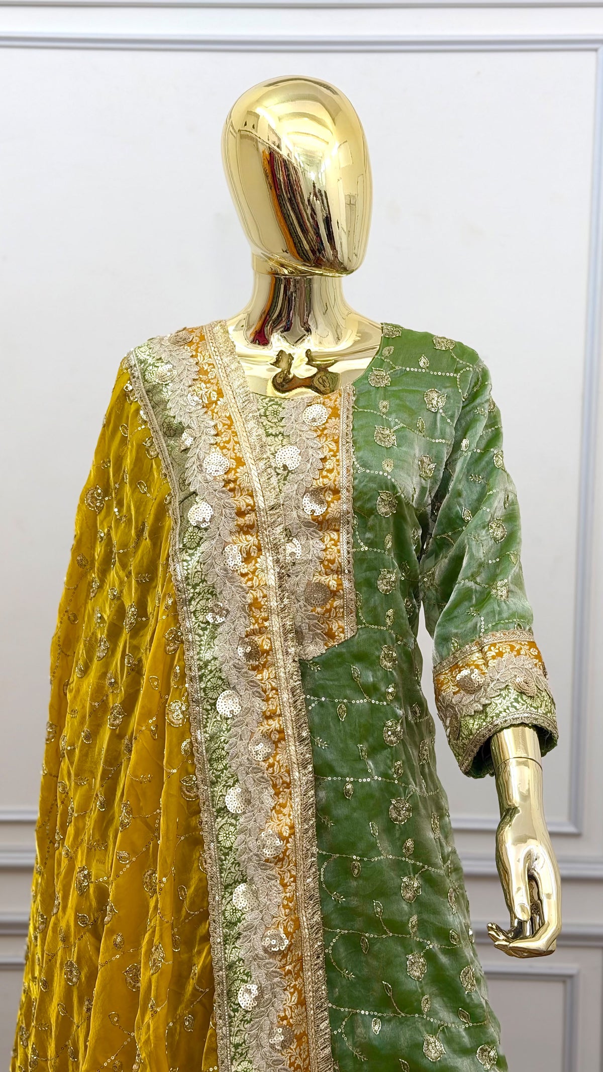 BRIGHT EMERALD GREEN       RAMPURI GHARARA
