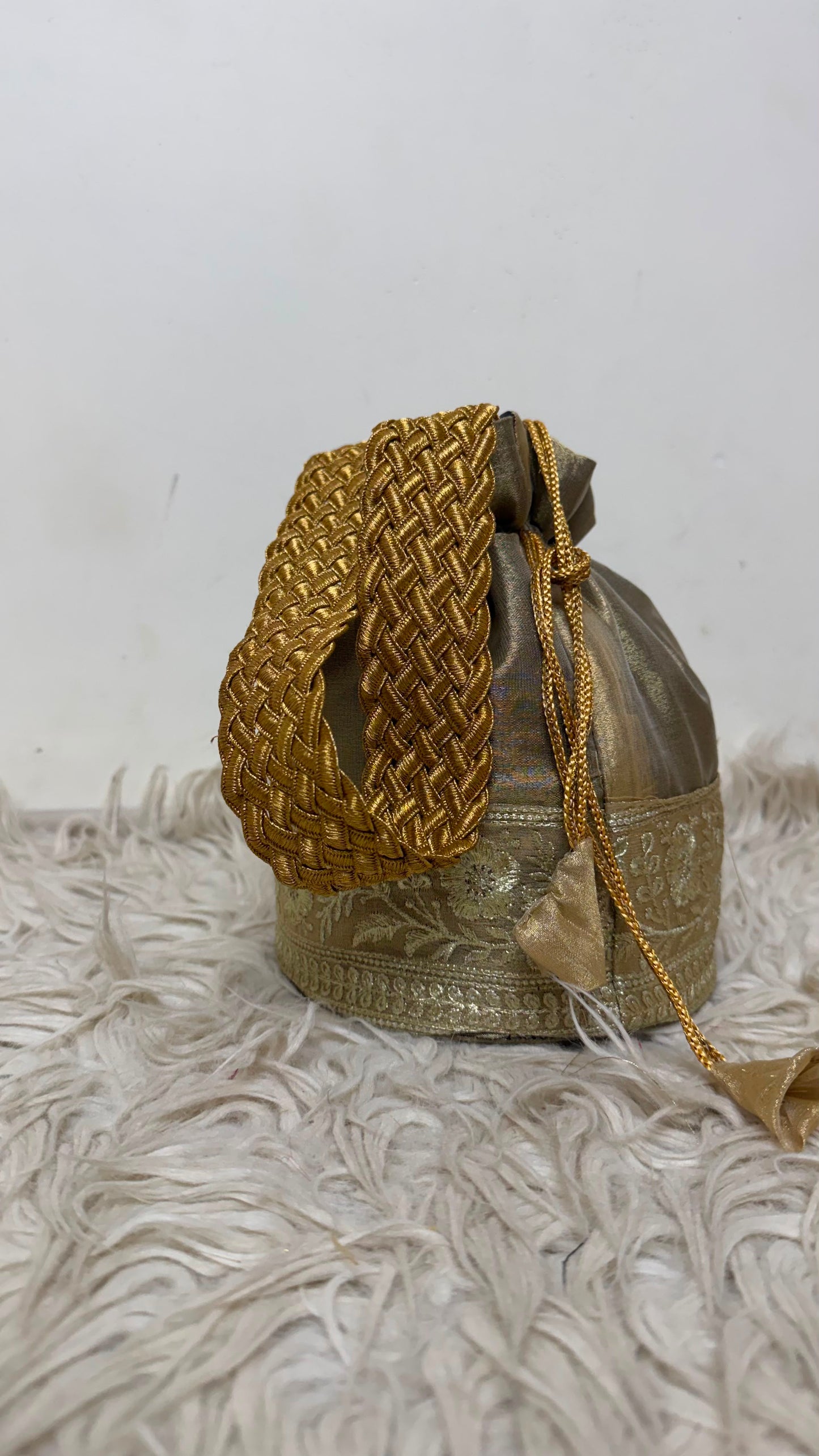 TISSUE SILK GREY COLOR BANARASI POTLI