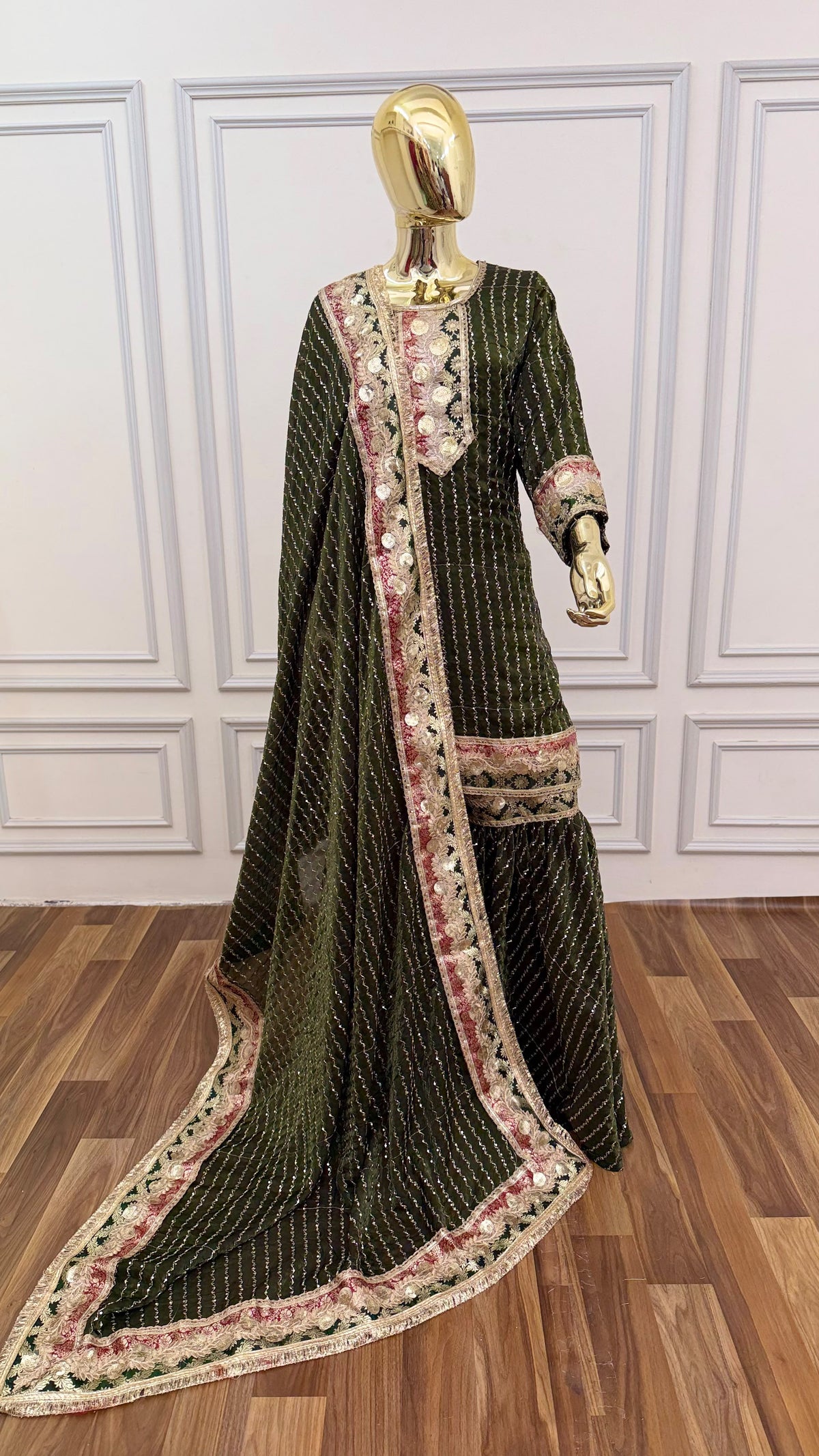 DARK MEHENDI DIAGONAL DESIGN RAMPURI GHARARA