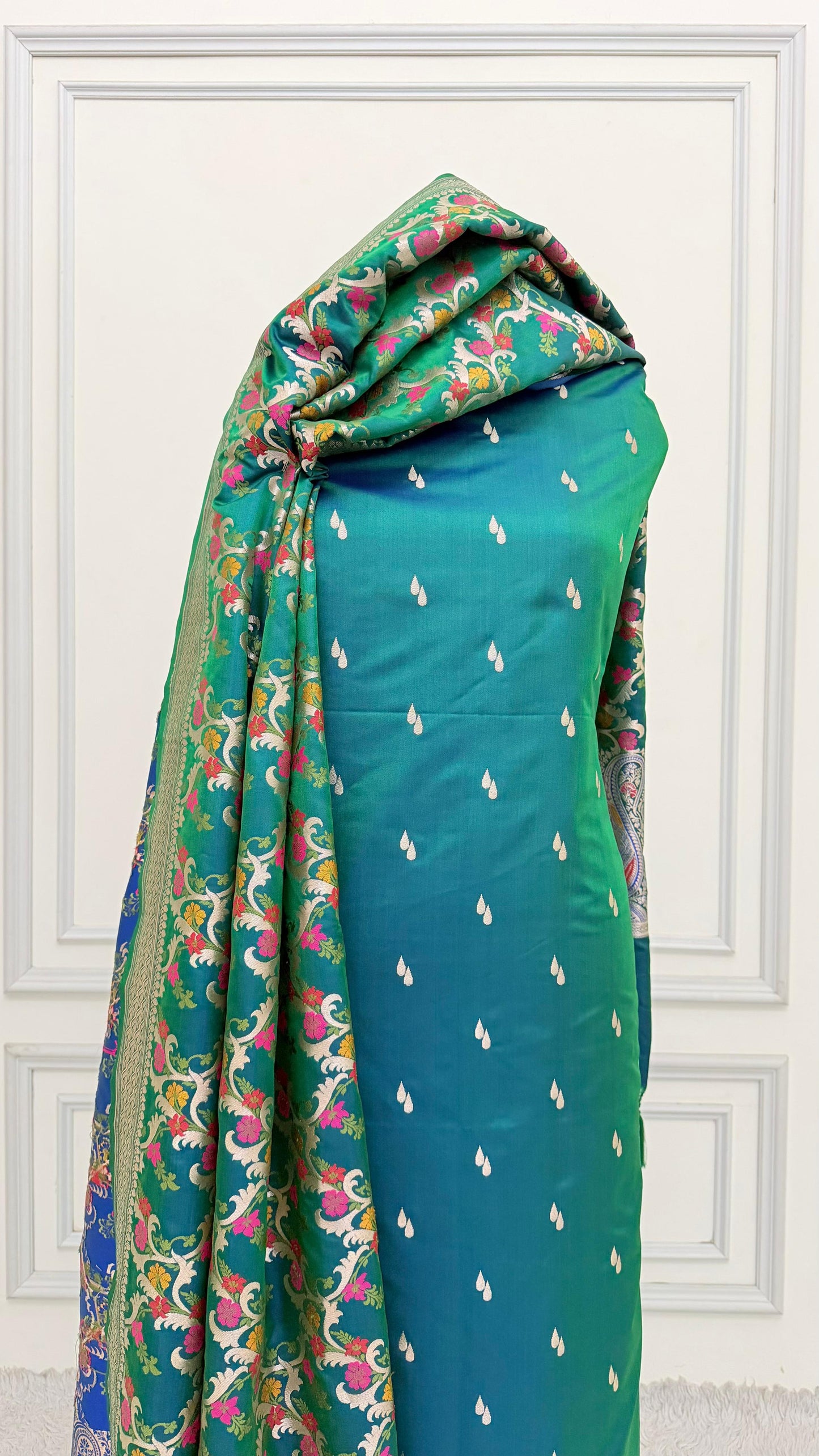 PEACOCK COLOR MEENEDAR 3 PIECE SUIT