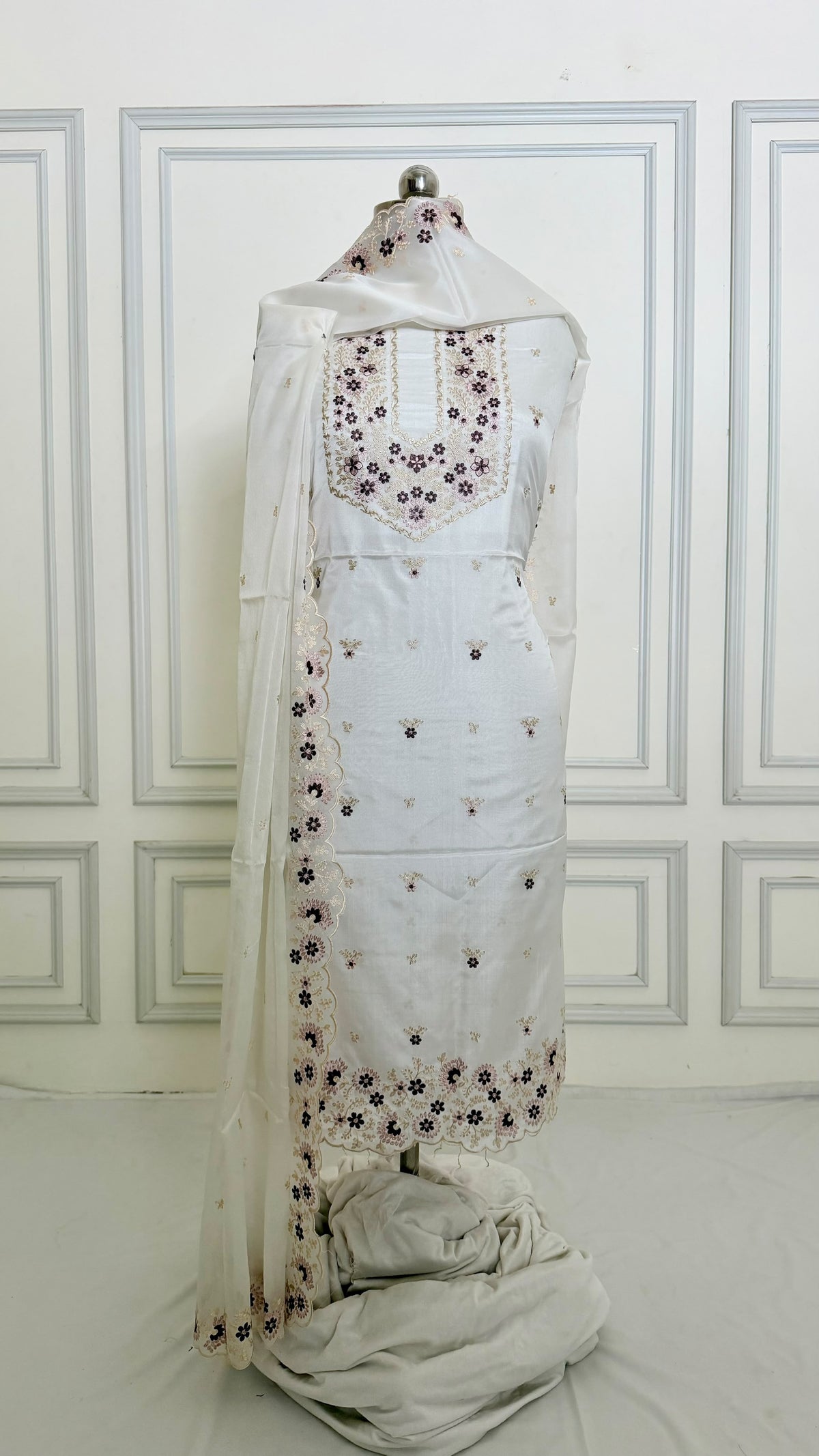 White resham embroidery suit with pure dupatta