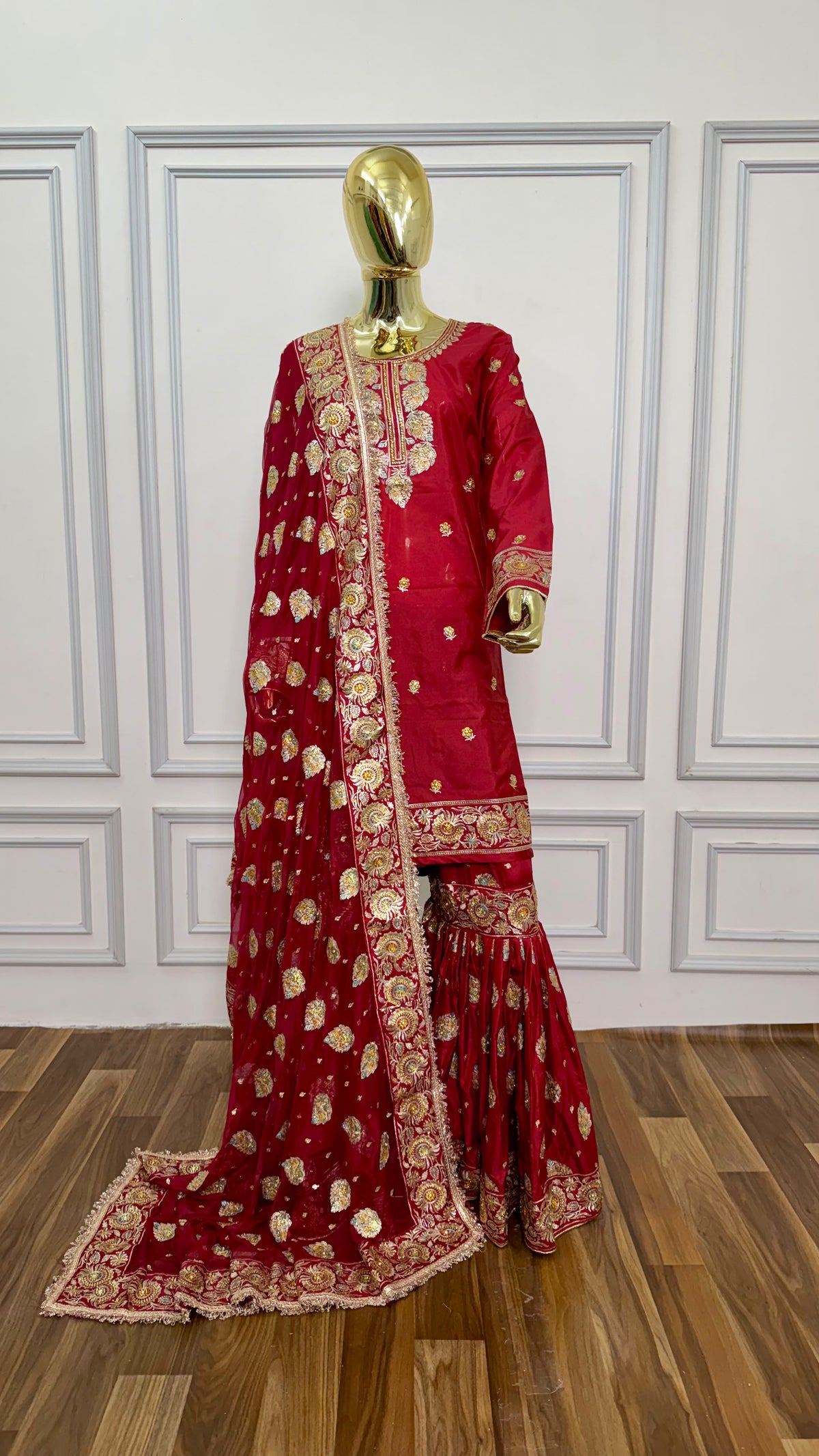 BRIGHT MAROON MEENEDAR BOOTA GHARARA