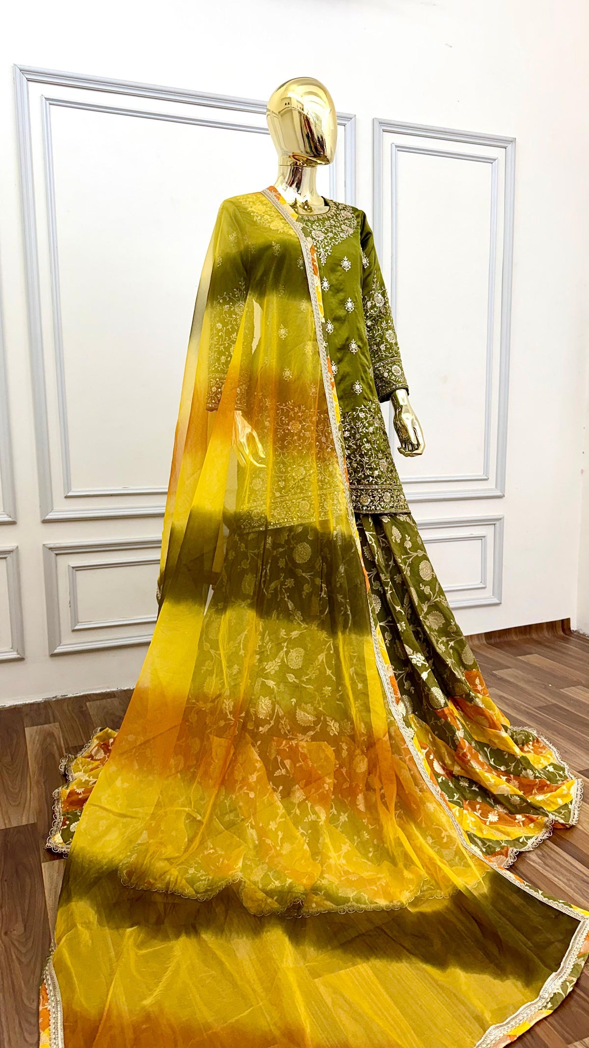 CHATAPATI FARSHI LAHENGA