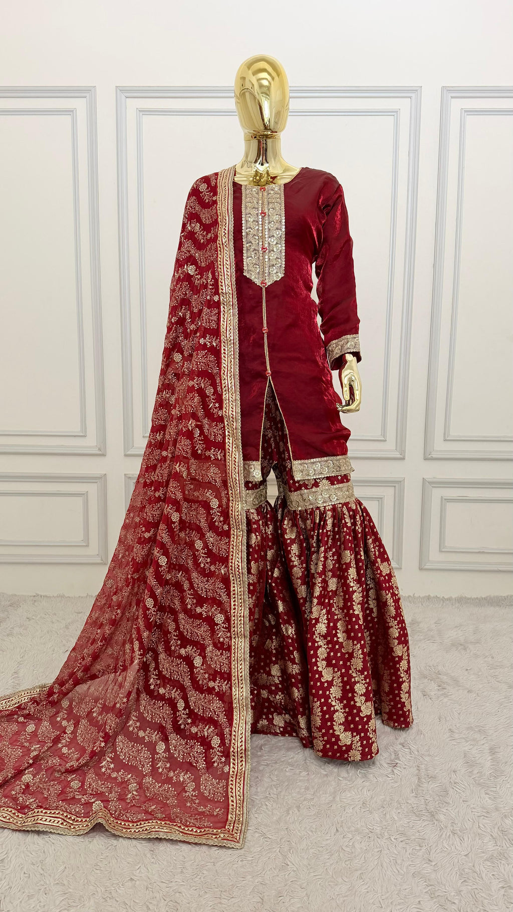 UNFUSSY GHARARA