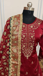 Blood maroon and green contrast farshi