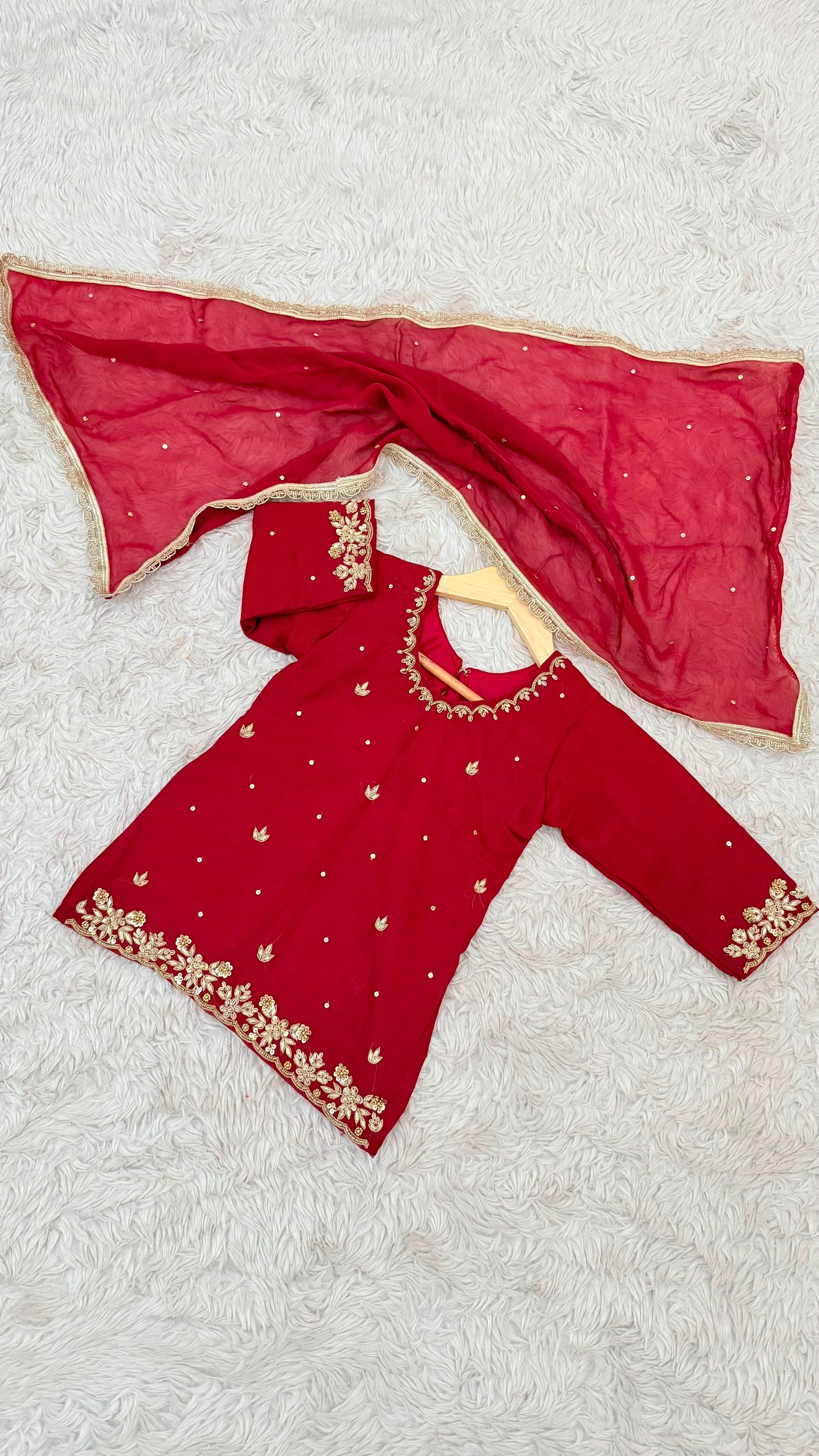 MAROON FARSHI OUTFIT
