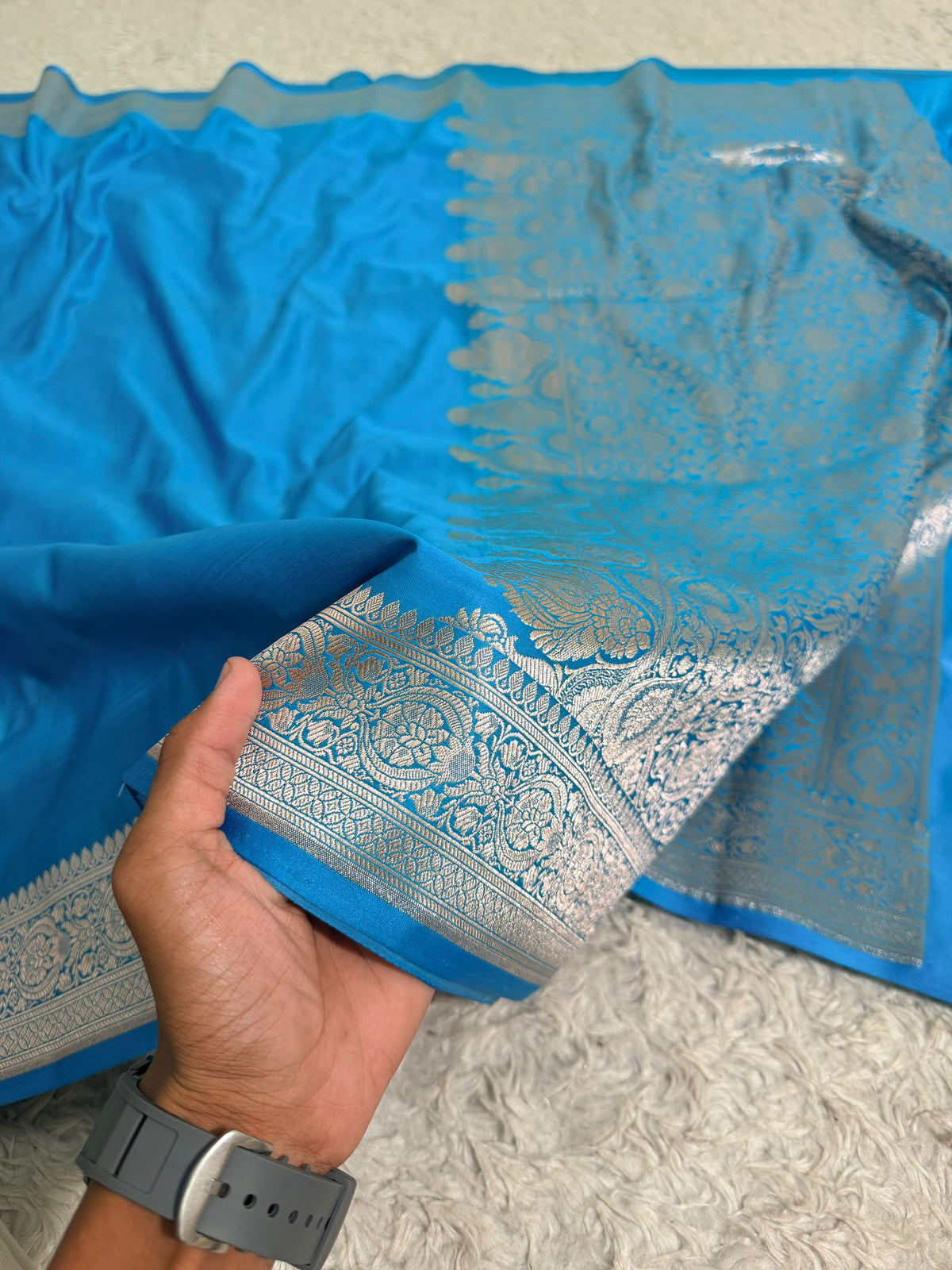 AZURE BLUE COLOR UNADORN SAREE