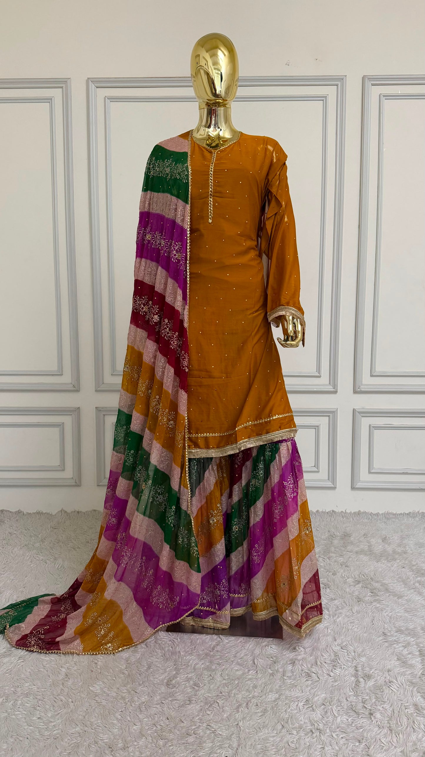 GIRLISH CHATAPATI GHARARA5