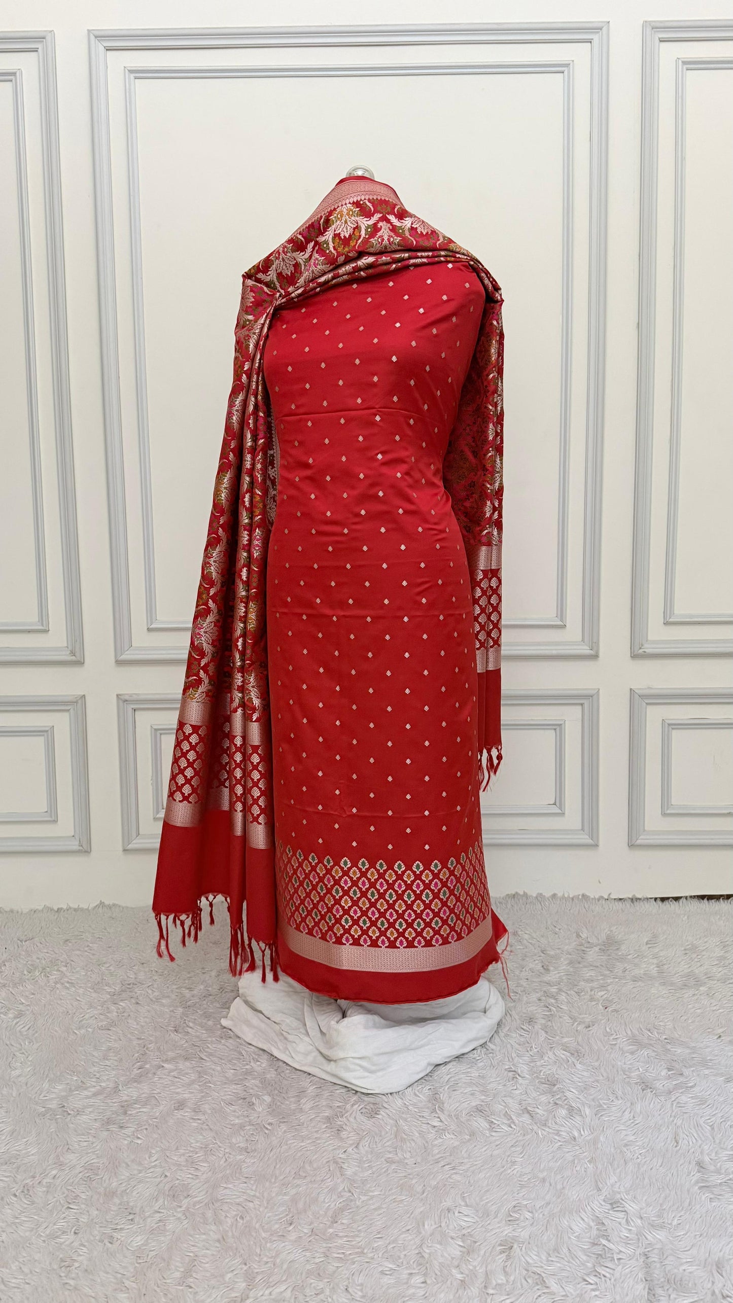 PASTLE RED MEENEDAR 3 PIECE SUIT