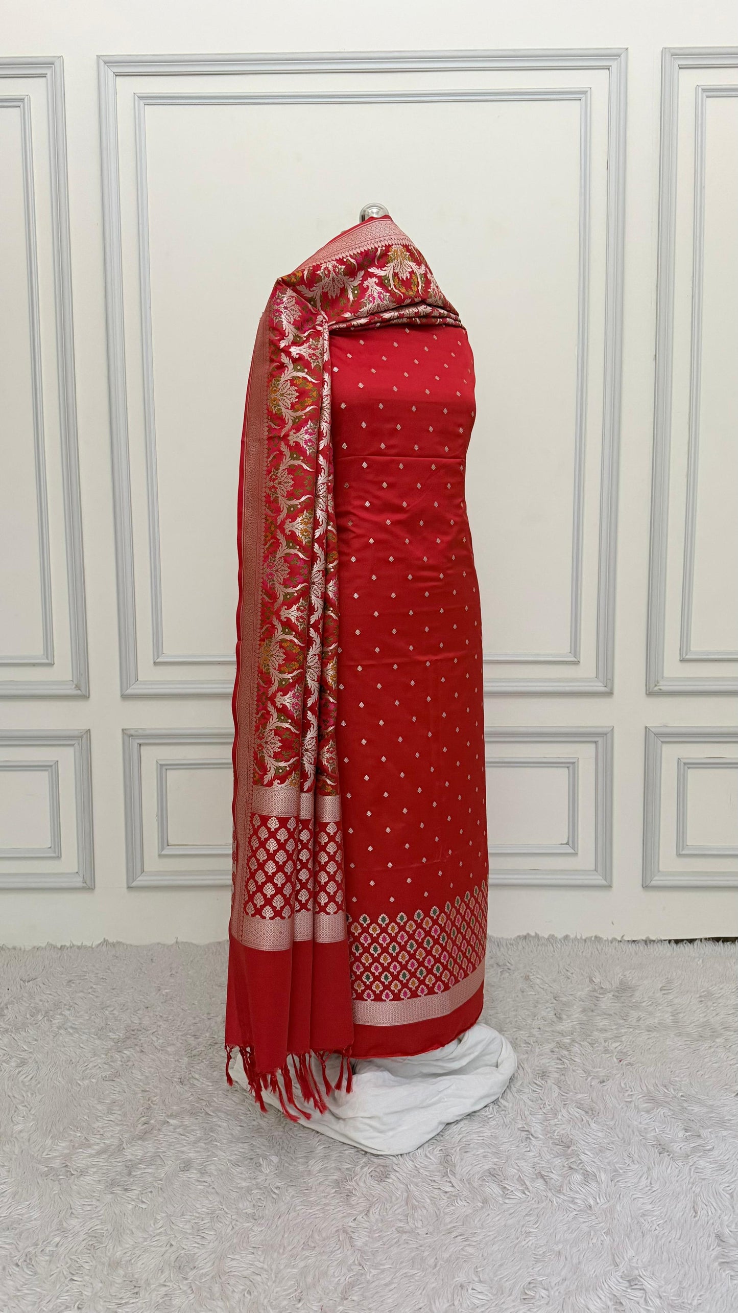 PASTLE RED MEENEDAR 3 PIECE SUIT