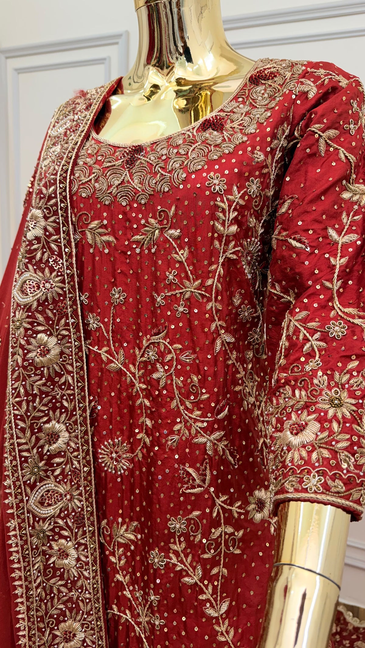 MAROON SIGNATURE BRIDAL FARSHI