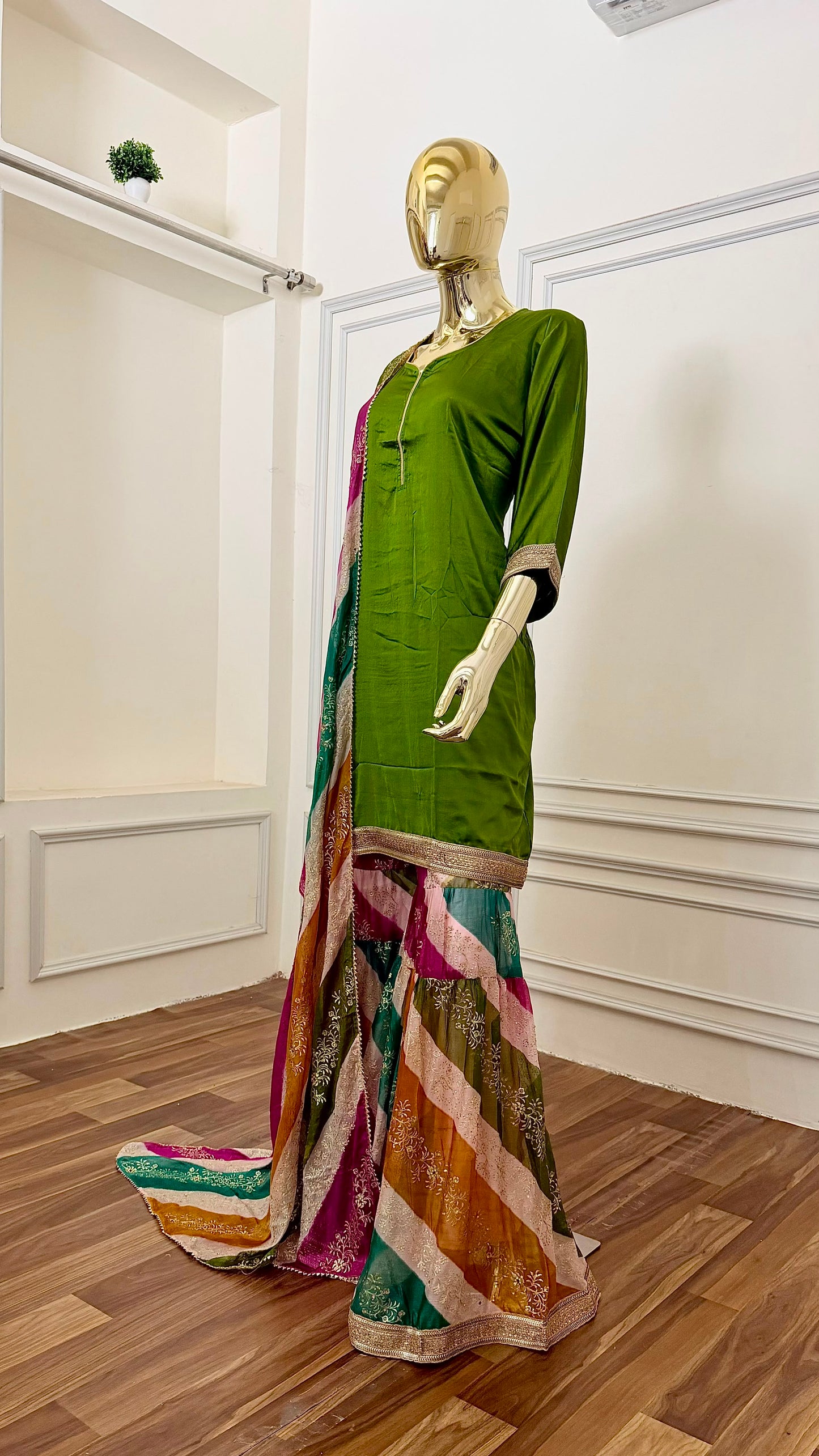 GIRLISH CHATAPATI3 GHARARA