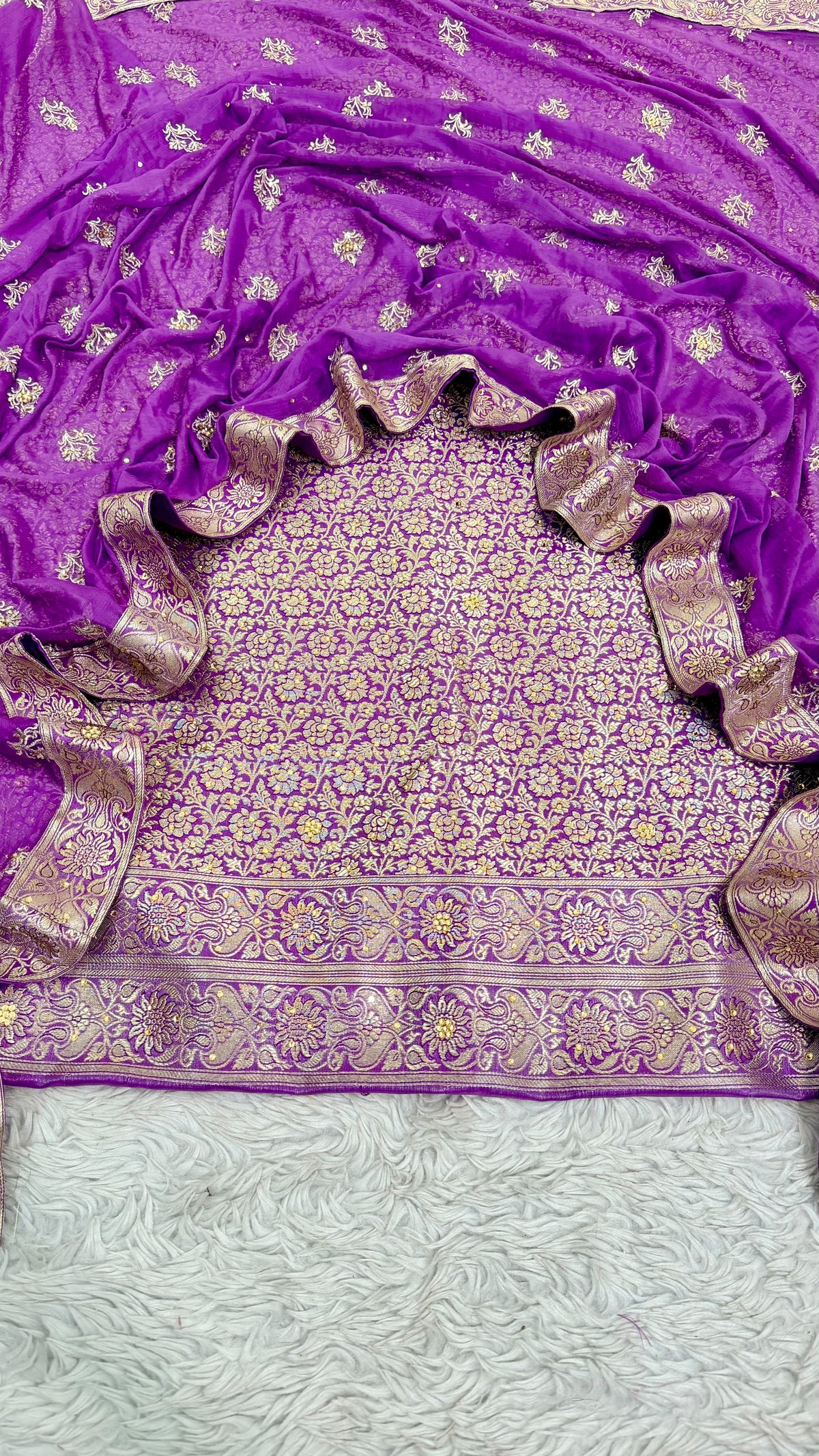 LEVENDER BANARASI KIMKHAB SUIT