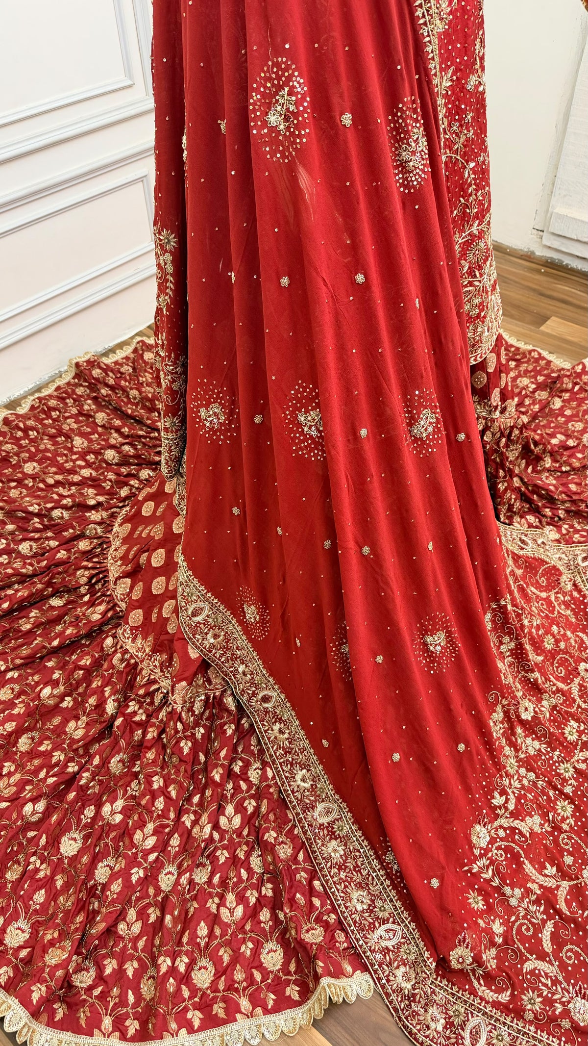 MAROON SIGNATURE BRIDAL FARSHI