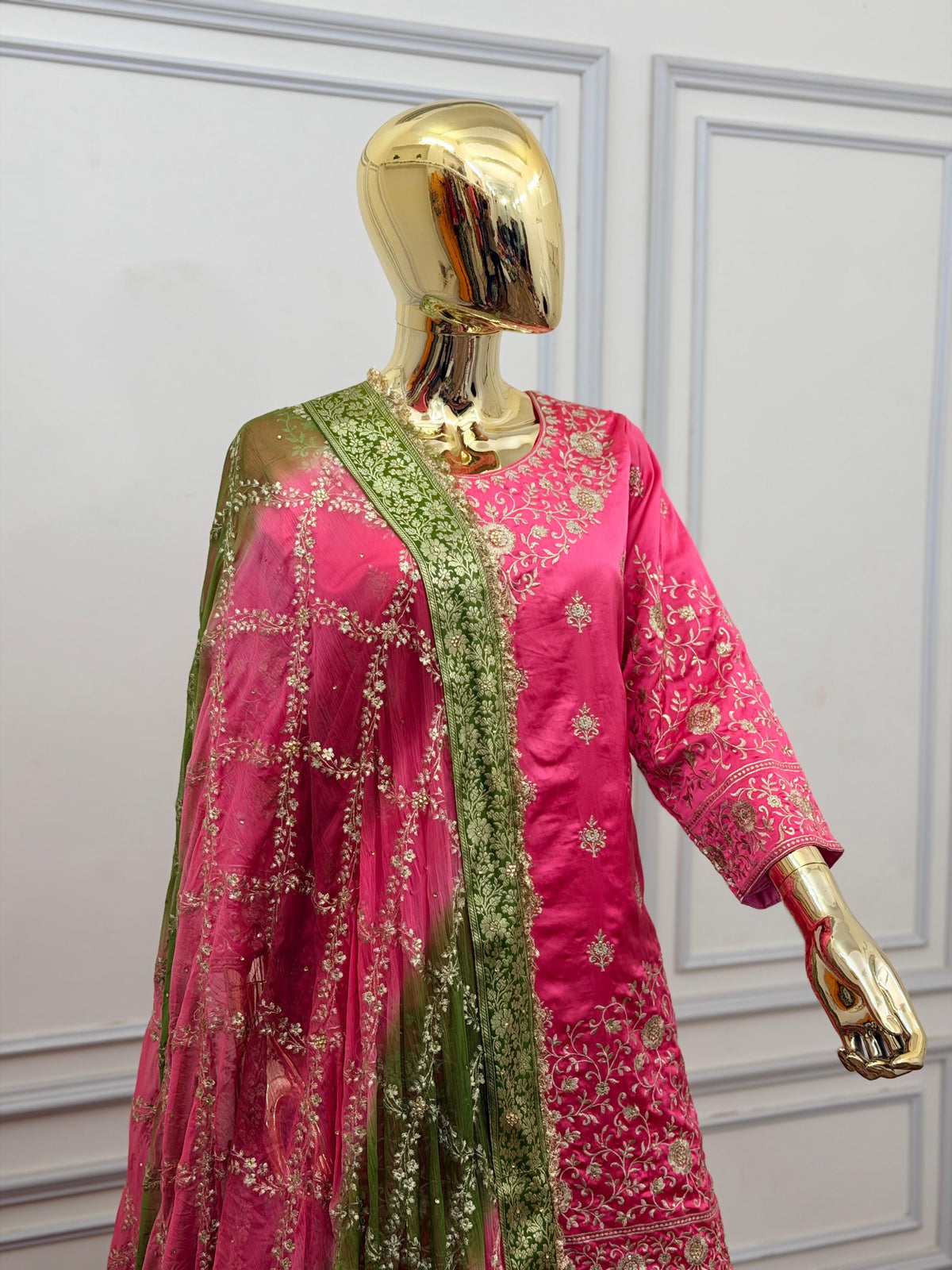 BANARASI CHATAPATI GHARARA