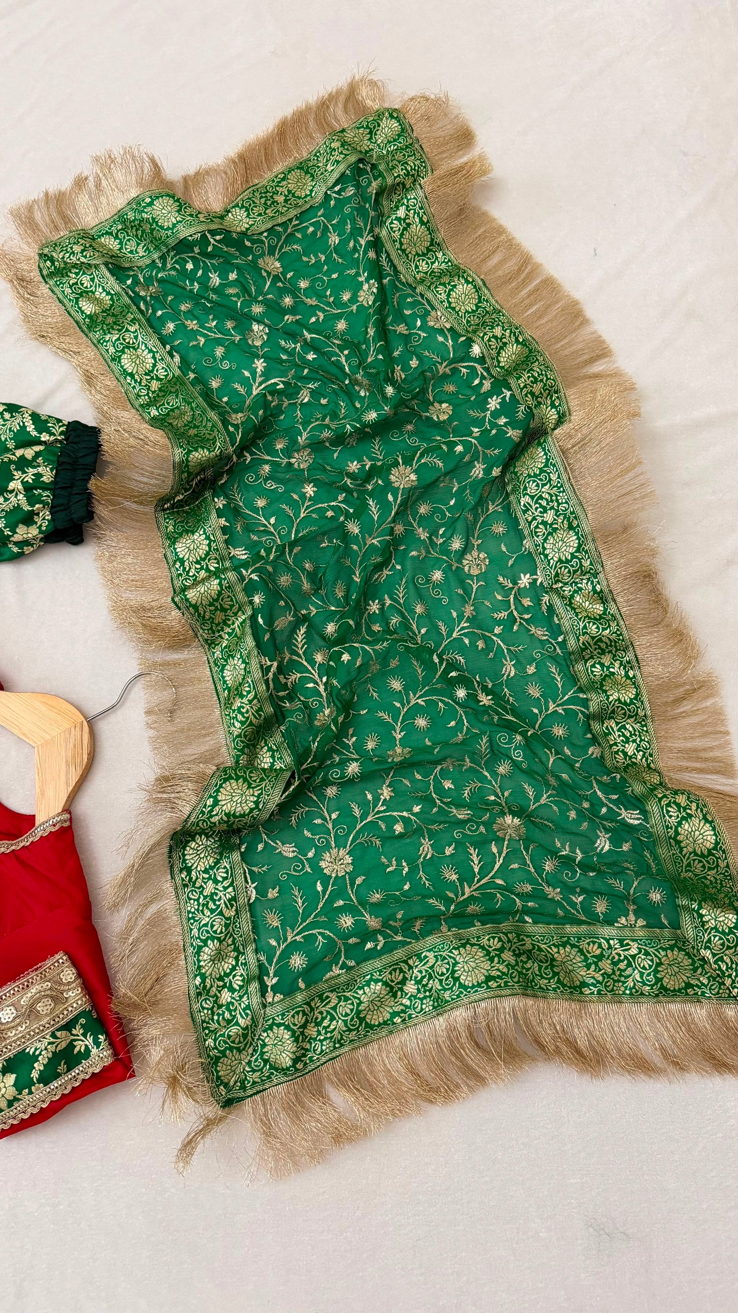 MAROON GREEN CONTRAST GHARARA