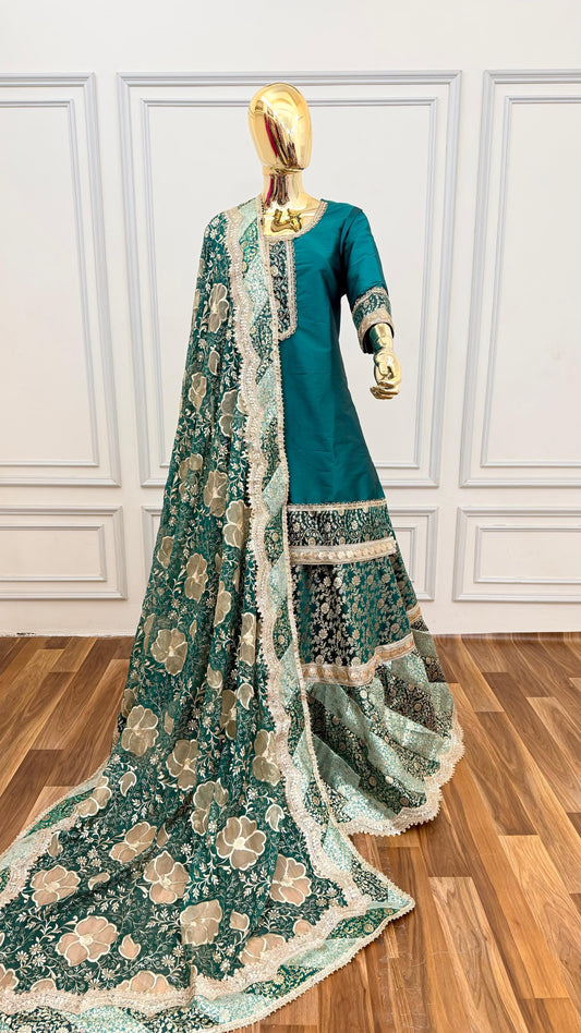 PASTLE GREEN  CHATAPTI FARSHI LAHENGA